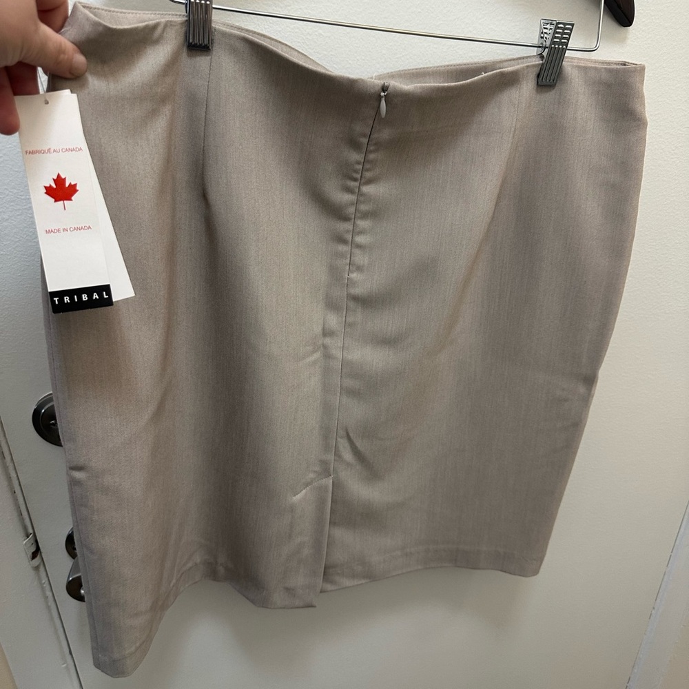 Tan Skirt - Picture 4 of 4